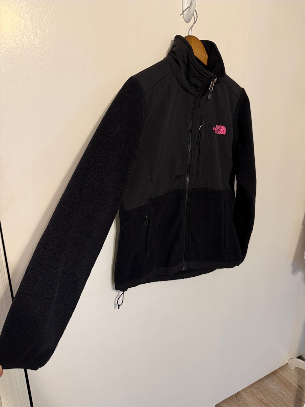 The North Face Women’s Denali Jacket Black Fleece Pink Ribbon M Winter Warm - Picture 3 of 10